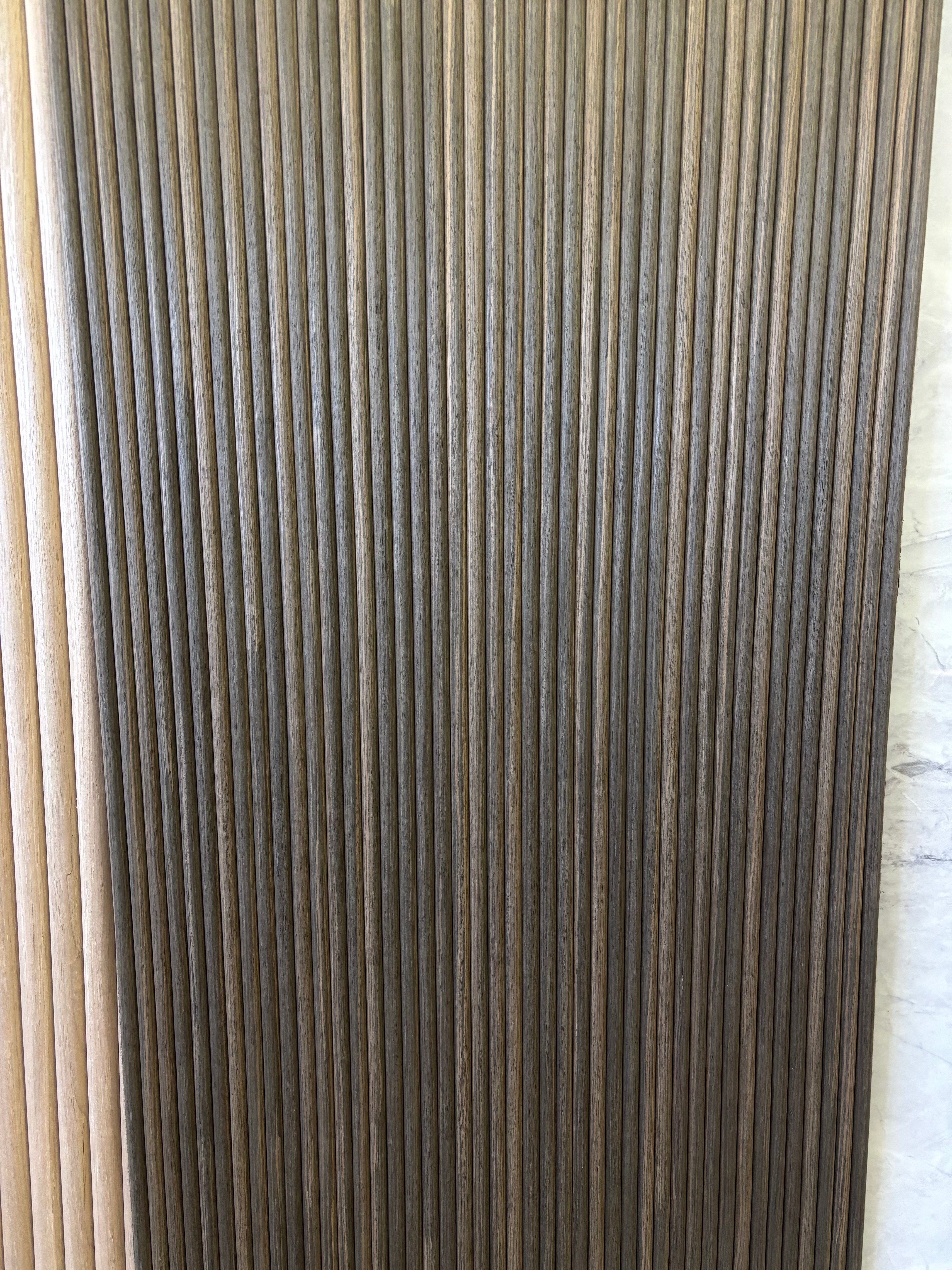 MDF Reykt eik/hringlaga - Mynstur 13-6mm