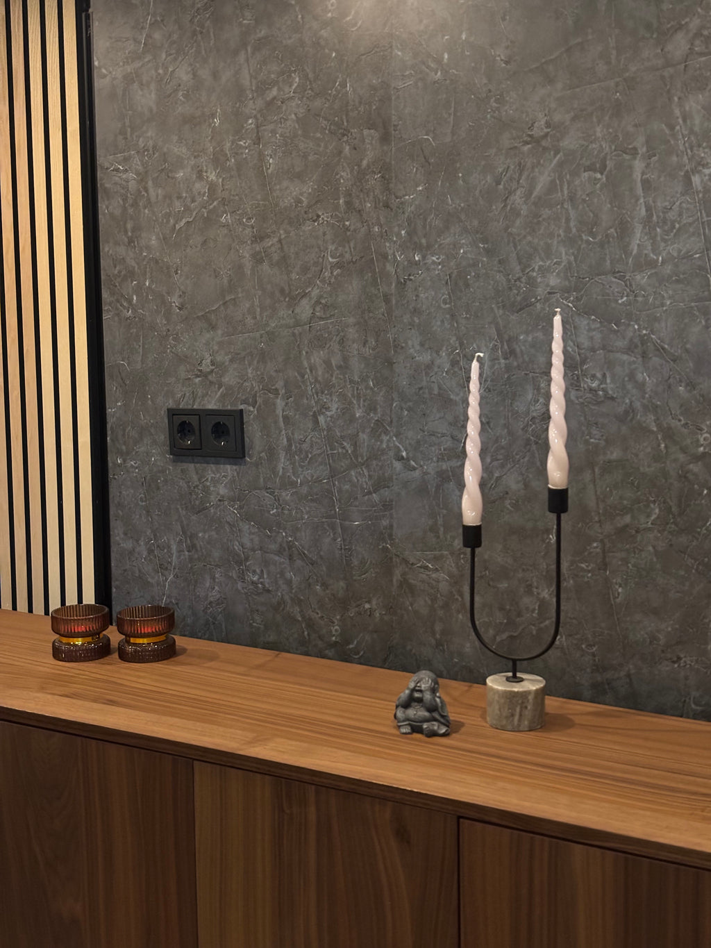 SPC Grá marmara/matt