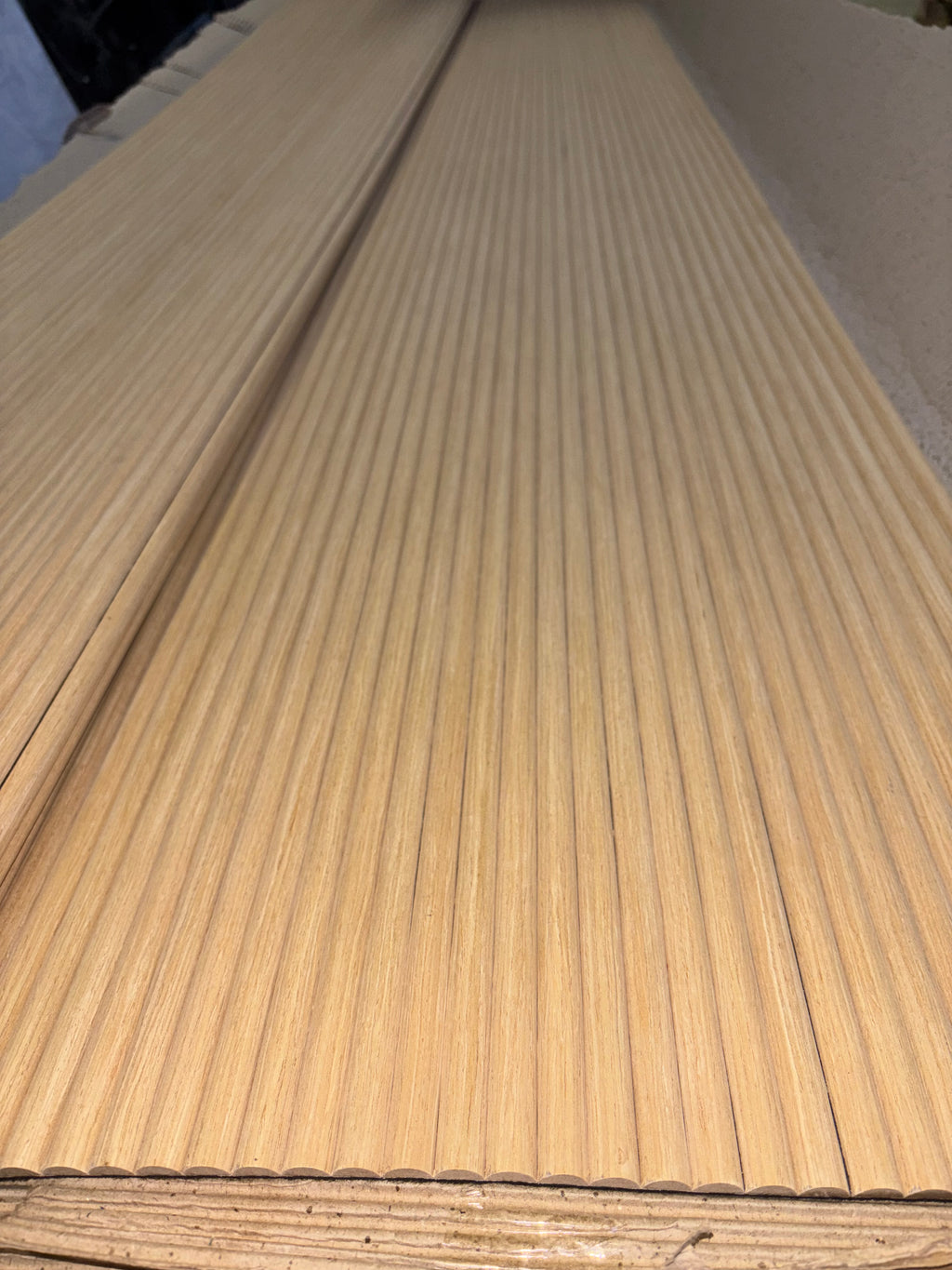 MDF Ljós eik/hringlaga - Mynstur 13-6mm