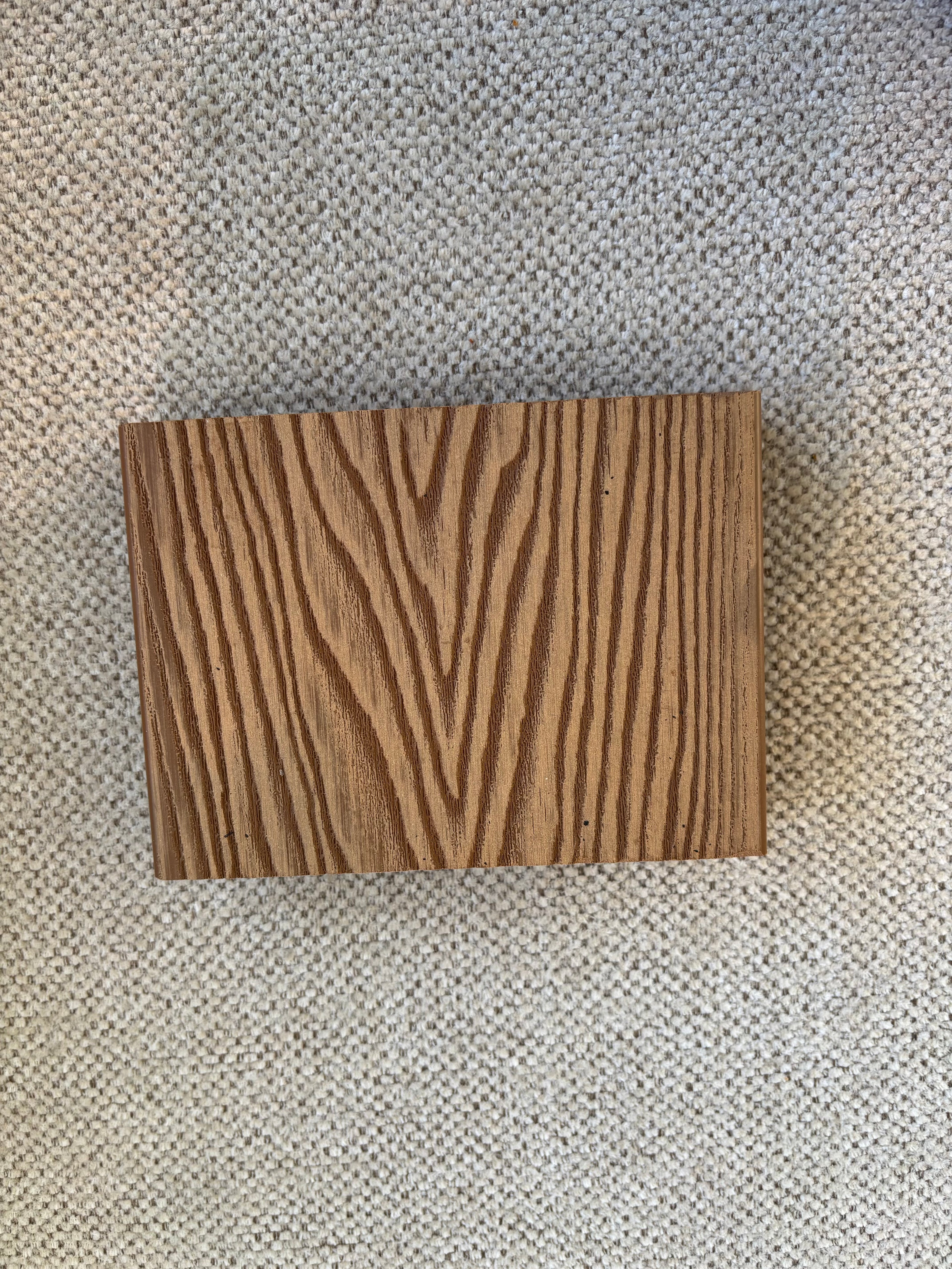 Fá sýnishorn af plastpallaefni