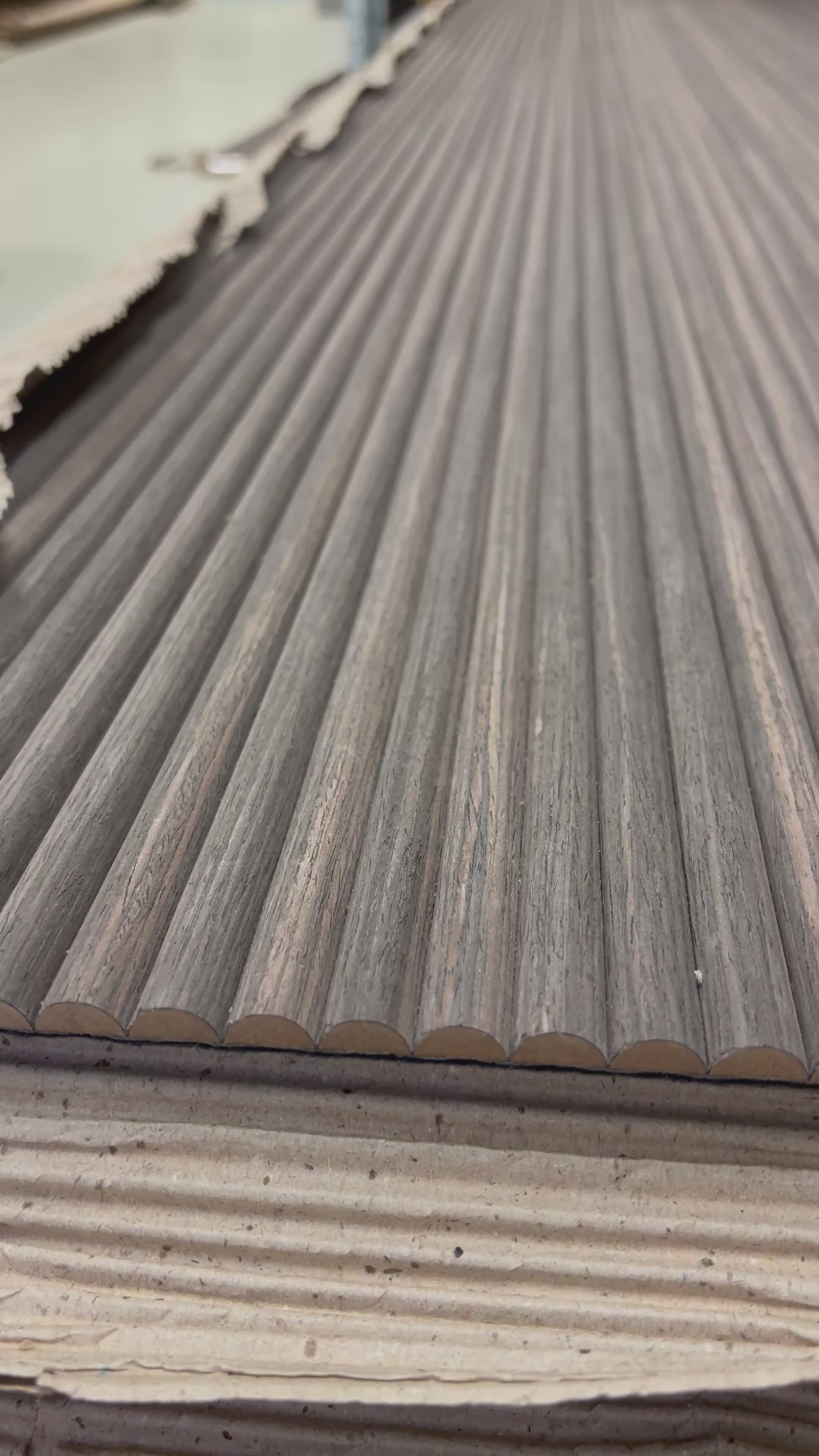 MDF Reykt eik/hringlaga - Mynstur 13-6mm